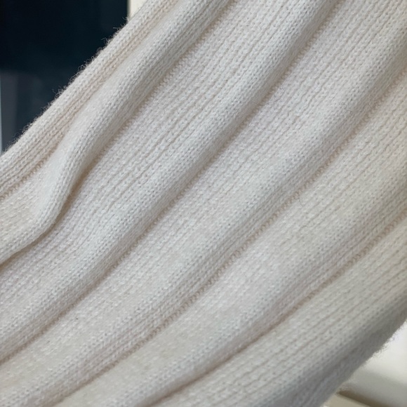 Wilfred cropped cream cardigan. Size small. - Picture 4 of 4